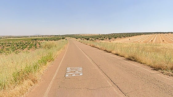 Muere un hombre de 49 años tras una salida de vía y posterior vuelco en la EX-337, en Alange