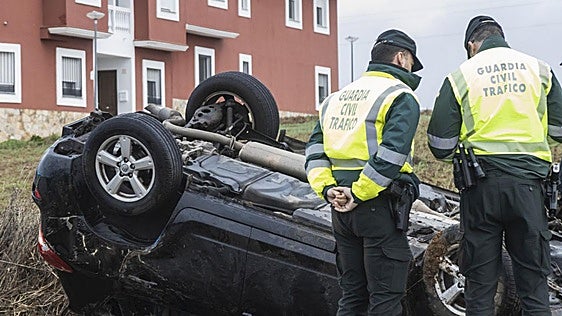Distracciones, alcohol y atropellos: la cifra de muertos en carreteras de la región ya va por 33