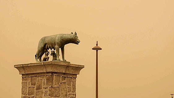 Calima sahariana en Extremadura: el cielo se tiñe de polvo y no se descartan precipitaciones de barro