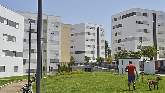 Los ayuntamientos extremeños ya pueden aprobar proyectos en suelo rústico para construir vivienda asequible