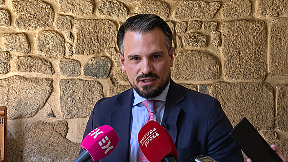 Bautista critica que el Constitucional analice el recurso contra la Ley de Concordia el Día de Extremadura