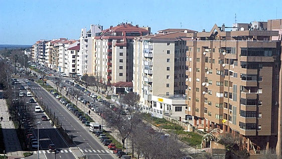 Aprobada la rebaja del IBI y el impuesto de circulación pactada con Vox en Cáceres