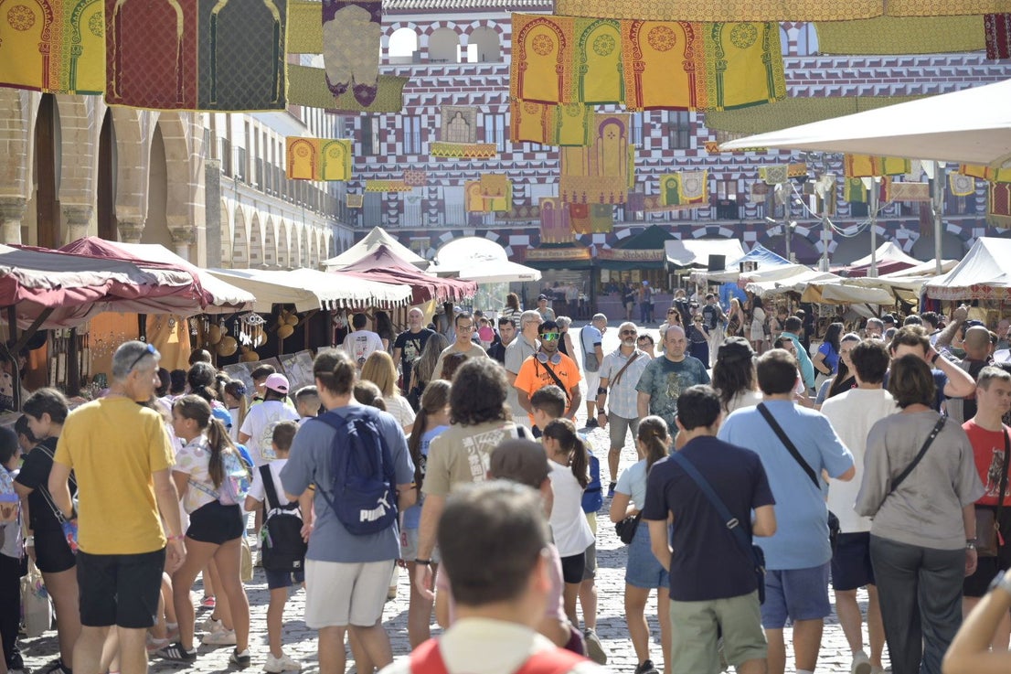 Así es el bazar de Almossassa en Badajoz este 2026