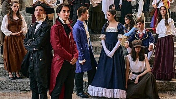 Jóvenes de Plasencia llevan a escena el musical 'Los Miserables' con más de cuarenta participantes
