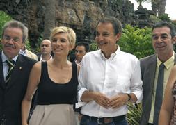 Zapatero no descarta modificar la ayuda de 420 euros para los parados