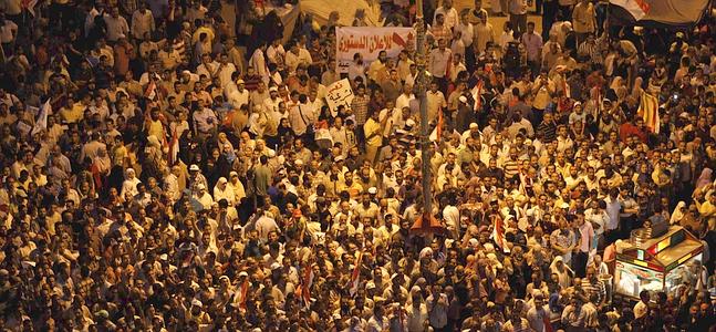 Multitudinaria protesta en la plaza Tahrir. / Ahmed Jadallah (Reuters)