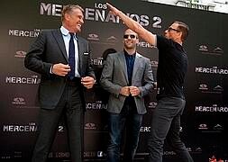 Jean Claude Van Damme, Jason Statham y Dolph Lundgren, ayer en Madrid. / Foto y vídeo: Óscar Chamorro