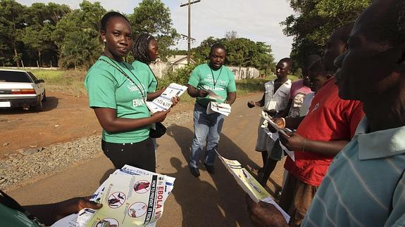 Voluntarios, trabajando en África.