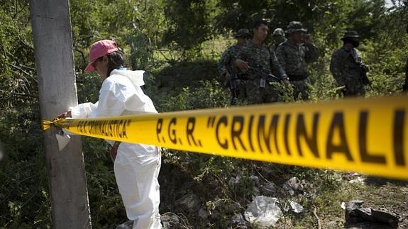 Los padres de los estudiantes desaparecidos firman un acuerdo con Peña Nieto