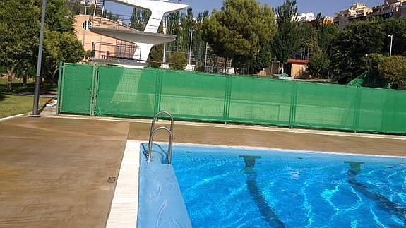 Piscina donde se ha ahogado el menor. 