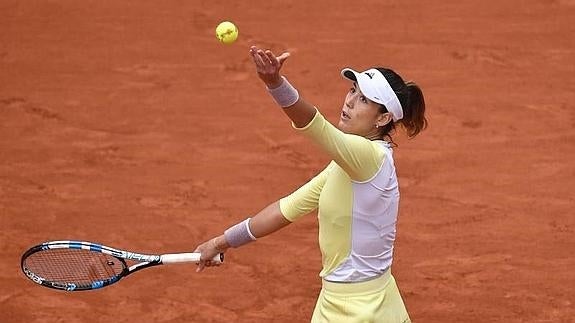 Garbiñe Muguruza saca ante Kuznetsova 