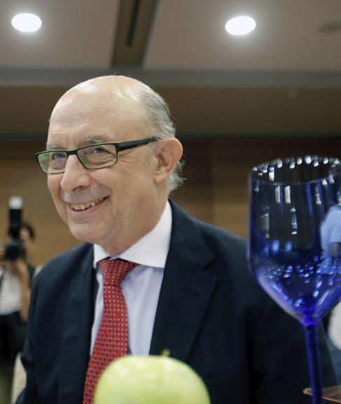 Montoro riega con 3.772 millones el pago a proveedores a tres días de las elecciones