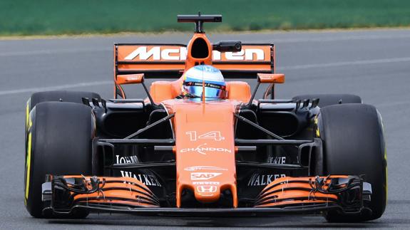 Fernando Alonso, con su McLaren-Honda. 