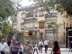 El chalé de los Málaga es uno de los ejemplares urbanísticos del ensanche./HOY