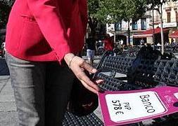 Los precios del mobiliario urbano están a la vista de todos los placentinos