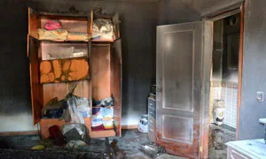 Así ha quedado el interior de la vivienda incendiada en Barbaño  CASIMIRO