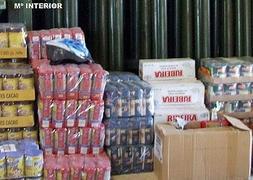 La banda desarticulada ayer había robado los 1.200 kilos de comida de Cruz Roja