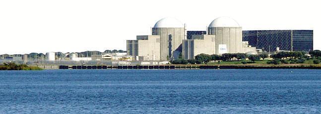 Almaraz pide a la central nuclear que regularice el pago del IAE