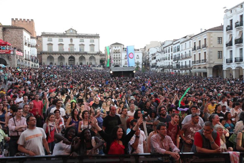 La Plaza Mayor de Cáceres durante el Festival Womad del año pasado