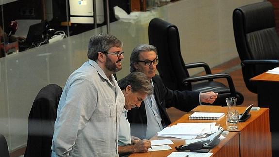 Casco, Escobar y Nogales, los tres diputados de IU