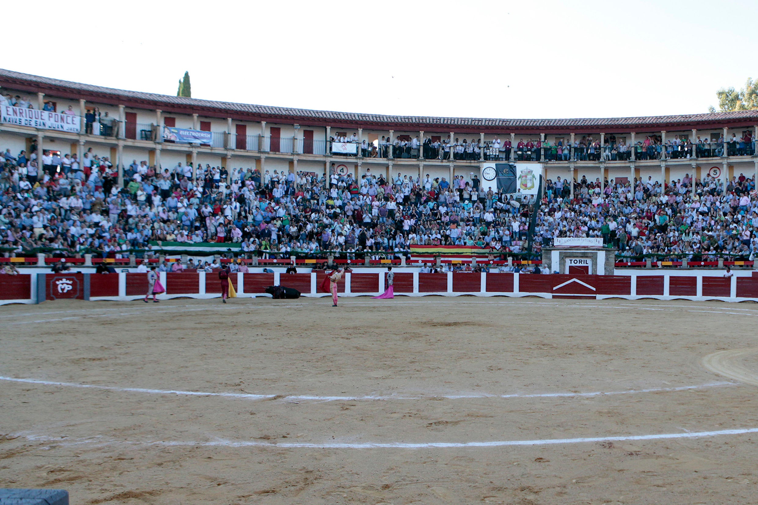 Talavante salva una tarde en Cáceres en la que el ganado volvió a defraudar