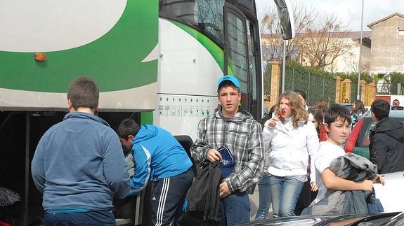 El servicio de transporte escolar registró doce irregularidades