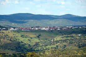 Panorámica de las Cumbres de San Bartolomé, en la sierra norte de Huelva, limítrofe con la provincia de Badajoz.