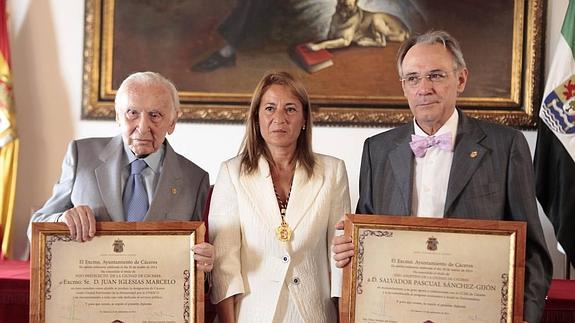 Juan Iglesias y Salvador Pascual entran a formar parte de la lista de cacereños ilustres