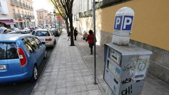 Los parquímetros serán precintados desde hoy para que no se puedan introducir monedas