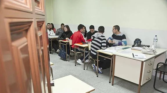 Imagen de archivo de alumnos en una clase de la llamada ESO de los mil euros.