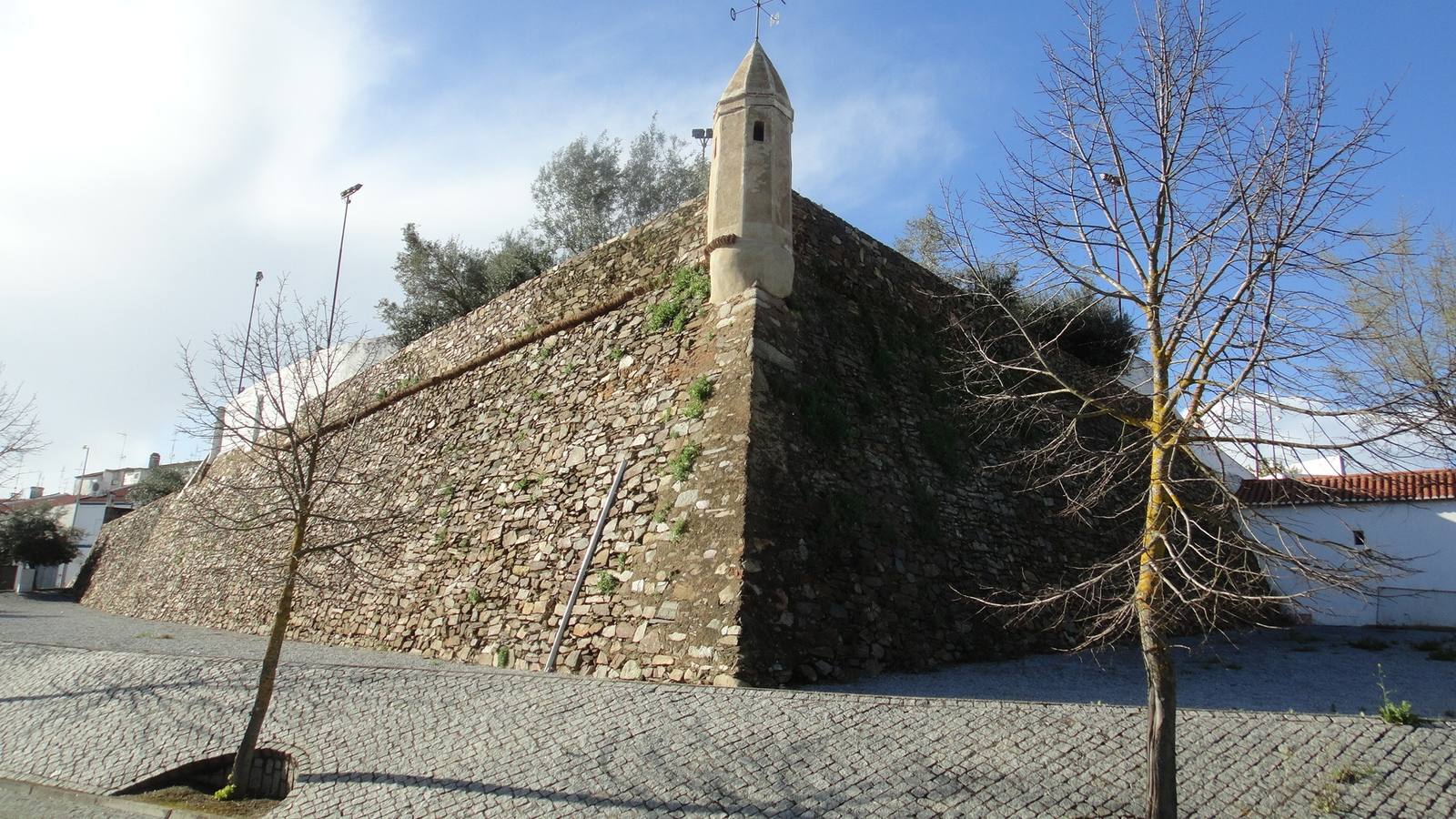 Fragmento del baluarte de Arronches (Portugal).