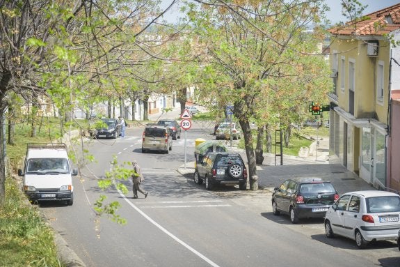 Imagen de la calle Gurugú, que da nombre al barrio. :: j. v. arnelas