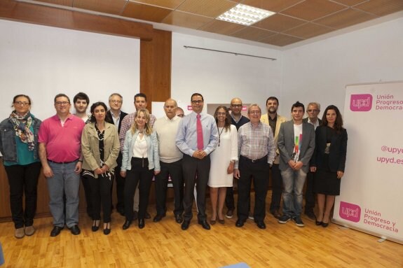 Acto de presentación de la candidatura cacereña de UPyD. REY