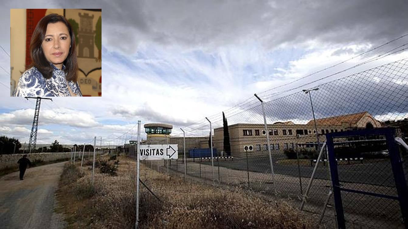Centro penitenciario de Brieva a 10 kilómetros de Ávila. A la izquierda, Elia Blanco. 
