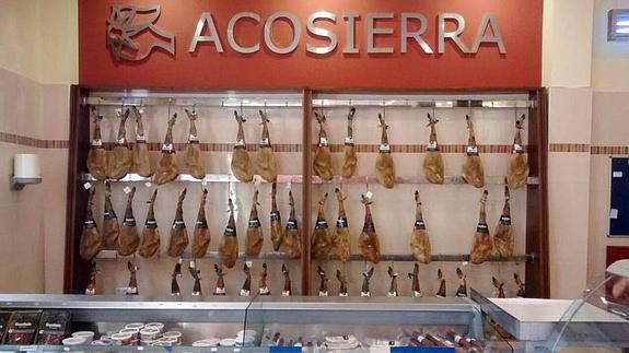 Tienda de venta público de Acosierra, que funciona con normalidad. El resto de instalaciones, no