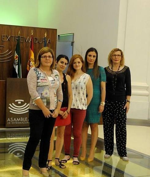 María Victoria Domínguez, Irene de Miguel, Jara Romero, Lara Garlito y María de los Ángeles Ugalde | GALERÍA: Rostros en la Asamblea (I)