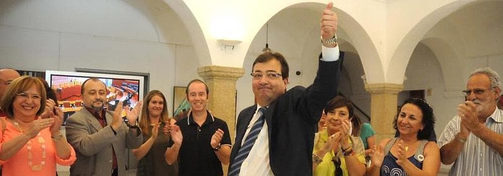 Fernández Vara celebra su investidura como presidente de la Junta en el Patio Noble de la Asamblea de Extremadura:: 