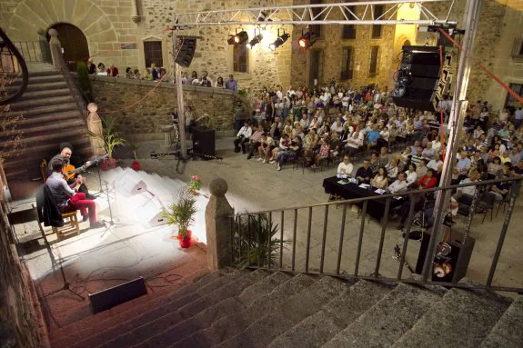 Concurso de flamenco en la plaza de San Jorge de Cáceres