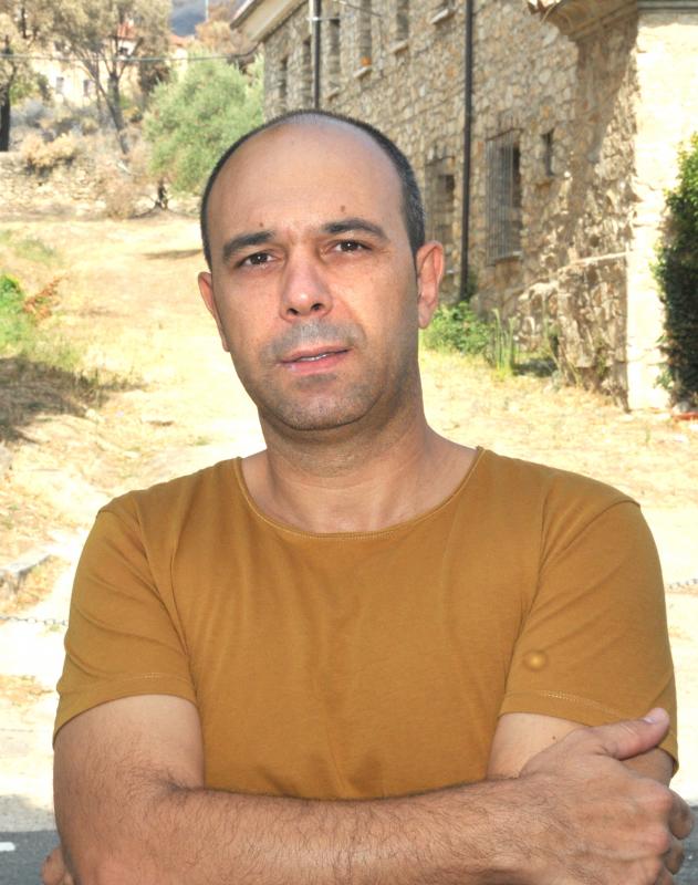 "Viene un grupo de 24 voluntarios y no encontramos a nadie a quien ayudar"