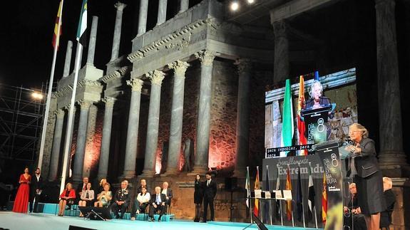 Las Medallas de Extremadura premian la promoción cultural, la superación y la cooperación