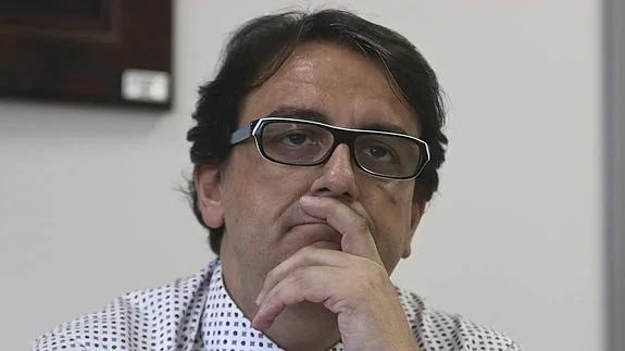 José María Vergeles, en su despacho, en las dependencias del SES en Mérida.