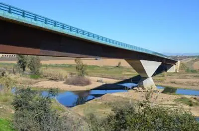 El puente Rodríguez Ibarra, en la EX- 351, cortado al tráfico hasta el lunes
