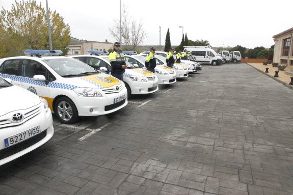 La Policía Local dispone de 24 vehículos. :: hoy