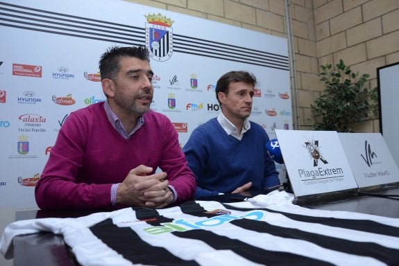 Pablo Blázquez y Agustín Izquierdo durante la presentación en el Nuevo Vivero. :: CASIMIRO MORENO