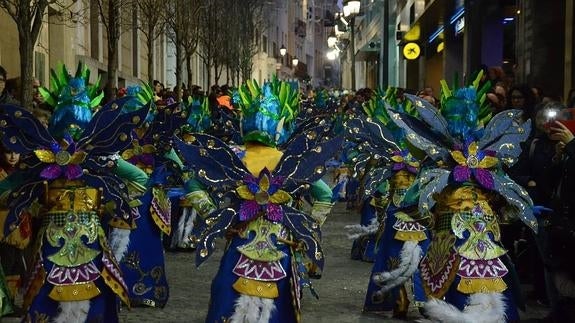 Fantasía en el desfile infantil