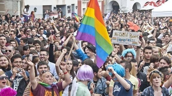 Los Palomos,  celebración por la tolerancia sexual en Badajoz:: HOY