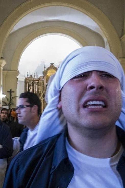 Caras de desolación tras suspenderse el desfile procesional:: PAKOPÍ