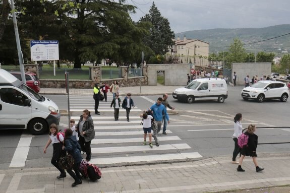 El colegio de las Josefinas es el que más solicitudes de ingreso ha registrado este año. :: andy solé