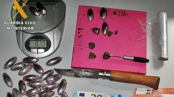 Desmantelan un punto de venta de drogas en un domicilio de Zafra