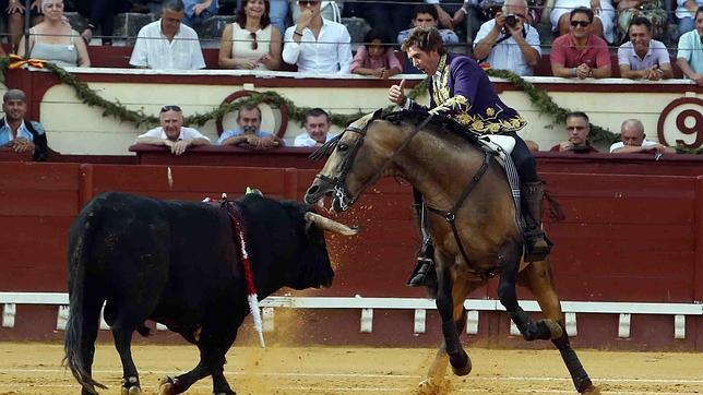 Así hemos narrado el festejo de rejones desde Plasencia